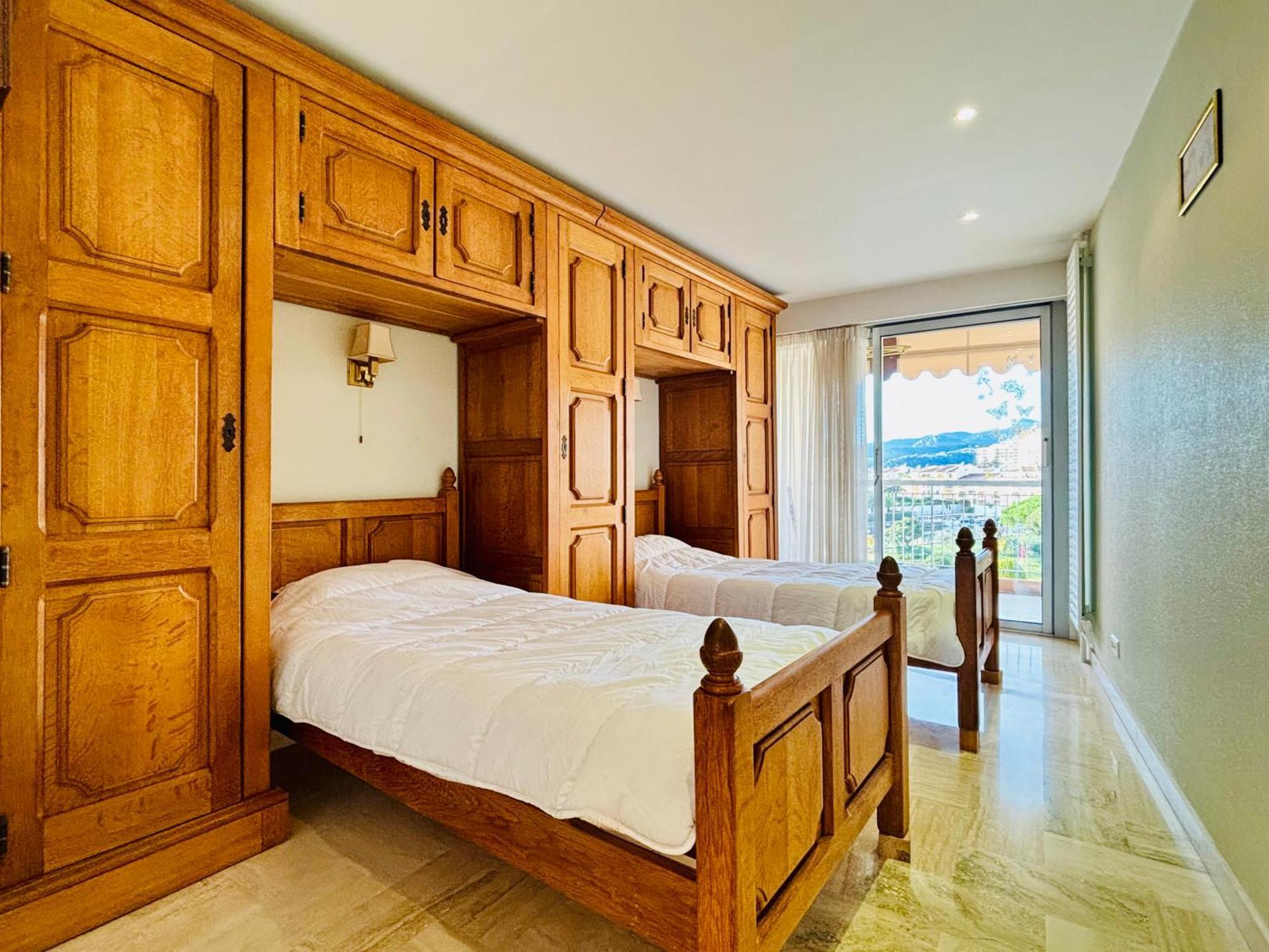 Somptueux 3 Pieces Vue Sur Piscine Villa มองเดอลิเยอลานาปูล ภายนอก รูปภาพ